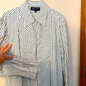 Jones New York tailored blouse. Incredible detail. Size L